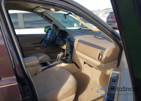 2004 Jeep Grand Cherokee Laredo z USA, uszkodzony, nr VIN 1J4GW48S54C168662